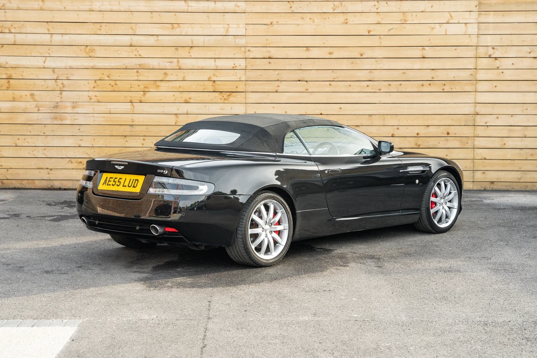 2005 Aston Martin DB9 - Image 8 of 31