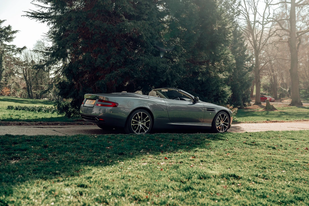 2005 Aston Martin DB9 - Image 9 of 31