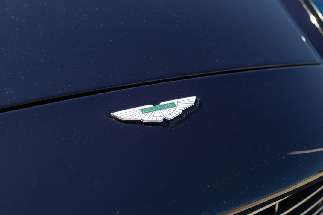 2005 Aston Martin Vanquish 1st Gen - Image 26 of 30