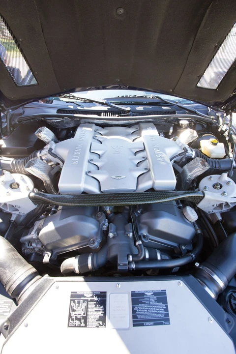2005 Aston Martin Vanquish 1st Gen - Image 16 of 30