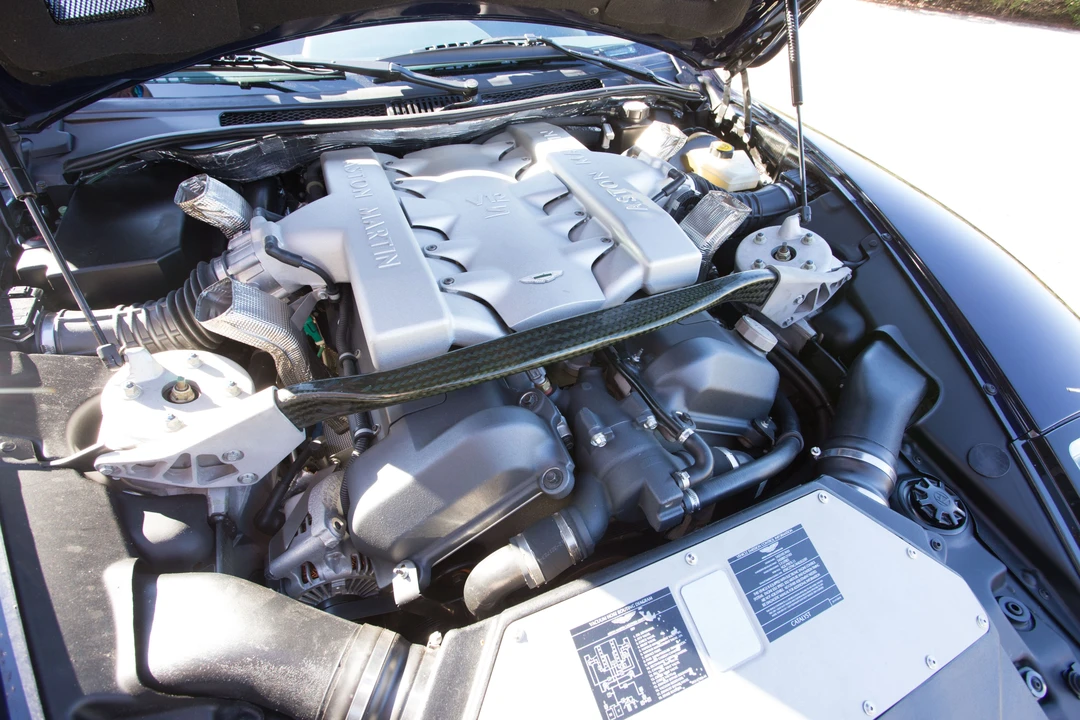 2005 Aston Martin Vanquish 1st Gen - Image 14 of 30
