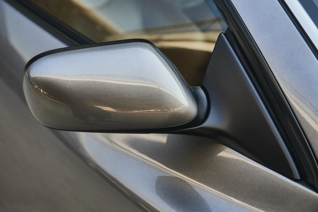 2005 Aston Martin Vanquish 1st Gen - Image 24 of 31