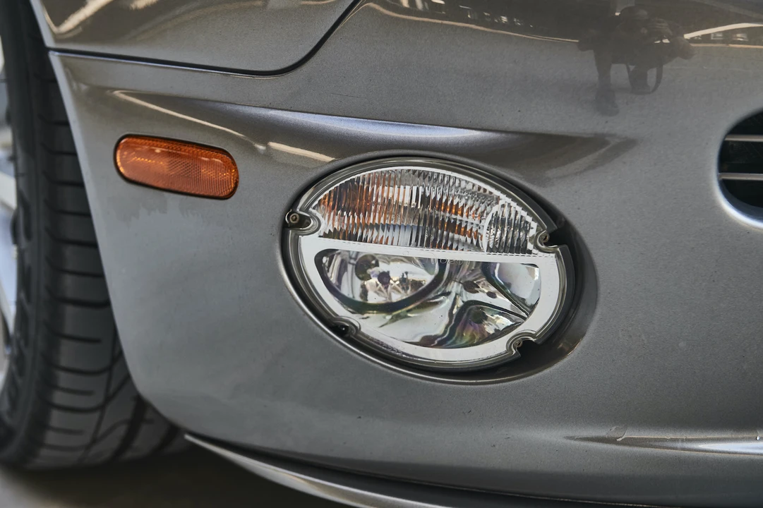 2005 Aston Martin Vanquish 1st Gen - Image 17 of 31