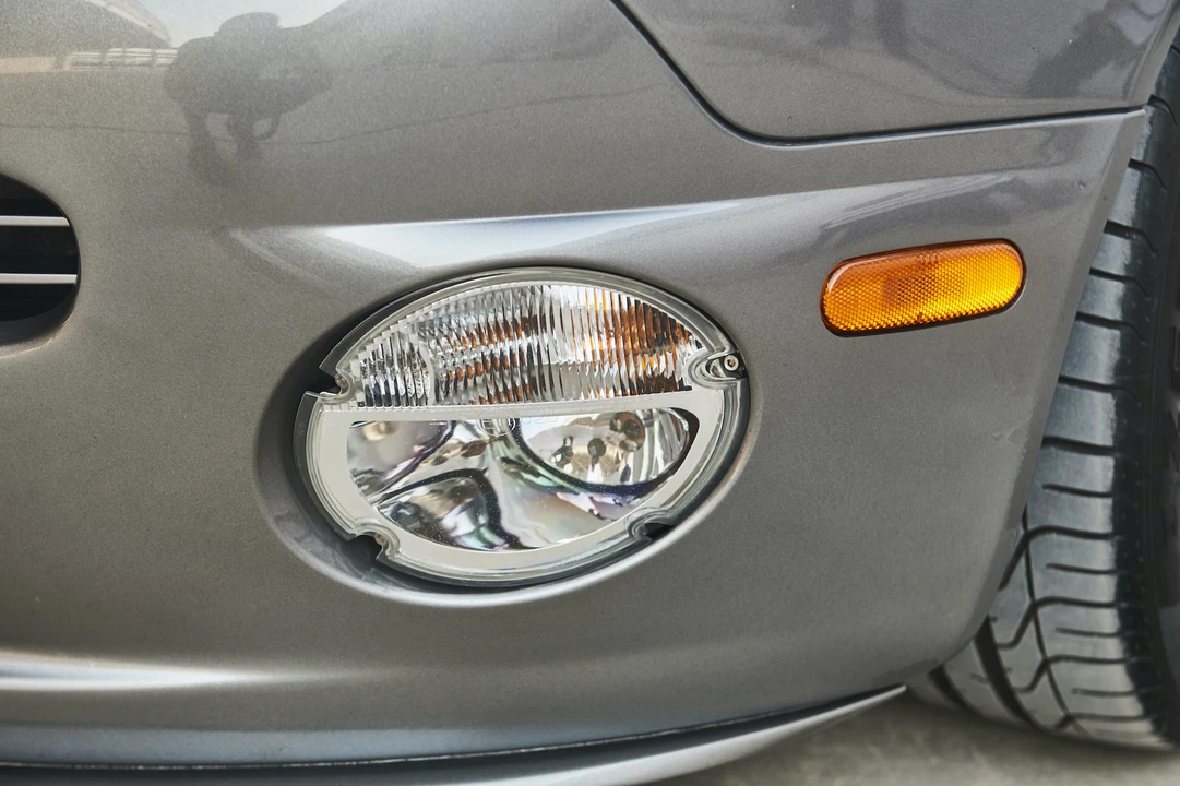 2005 Aston Martin Vanquish 1st Gen - Image 18 of 31
