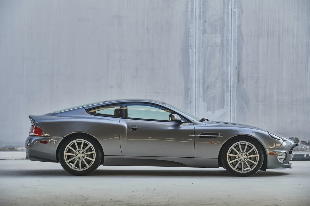 2005 Aston Martin Vanquish 1st Gen - Image 5 of 31