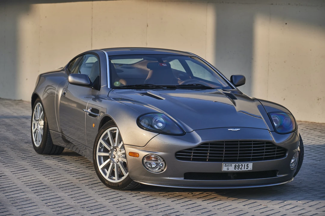 2005 Aston Martin Vanquish 1st Gen - Image 11 of 31