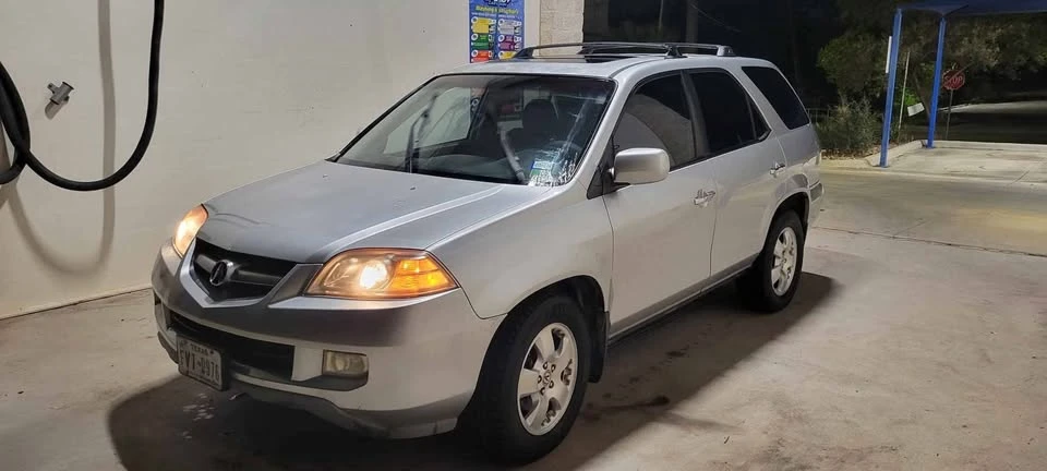 2005 Acura MDX 1st Gen - Image 2 of 7