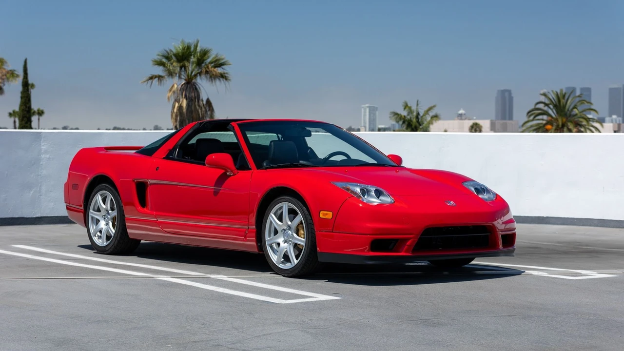 2005 Acura NSX - Image 11 of 31
