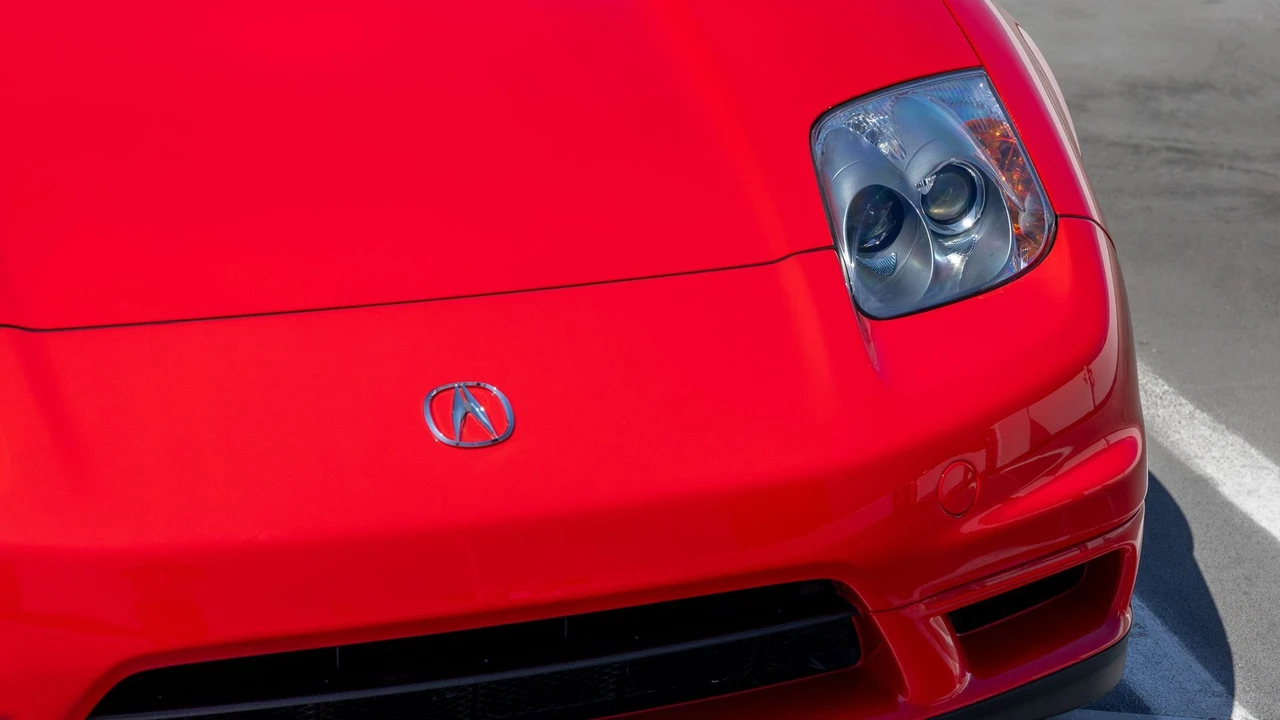 2005 Acura NSX - Image 26 of 31