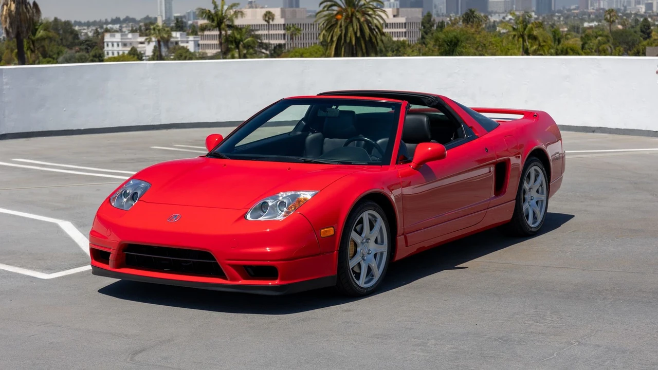 2005 Acura NSX - Image 15 of 31