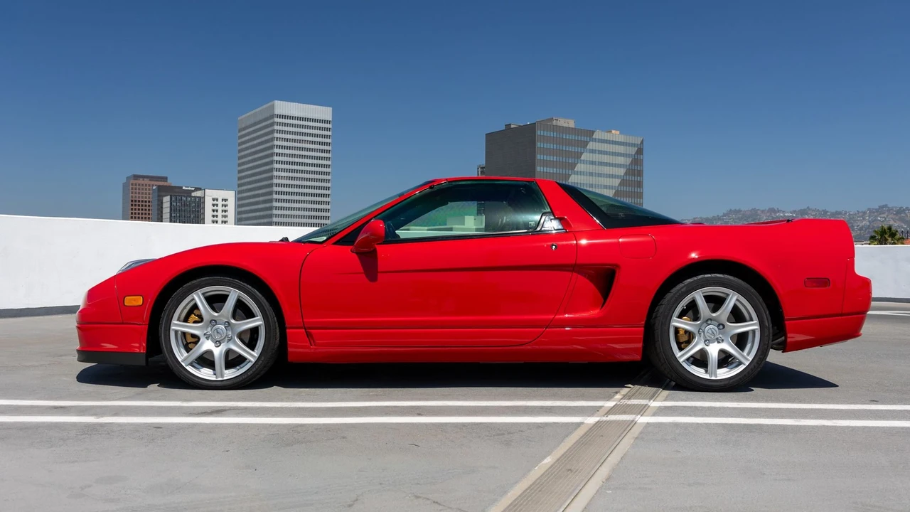 2005 Acura NSX - Image 21 of 31