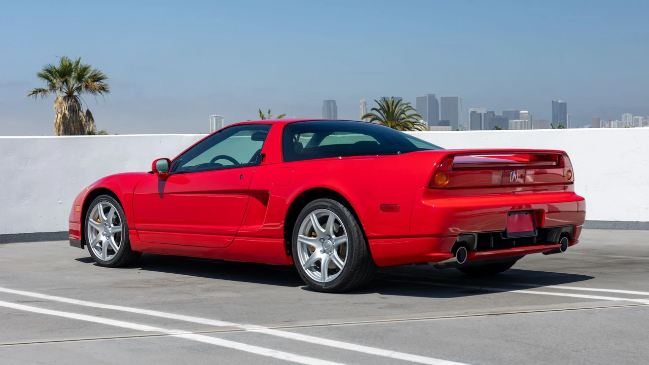 2005 Acura NSX - Image 14 of 31
