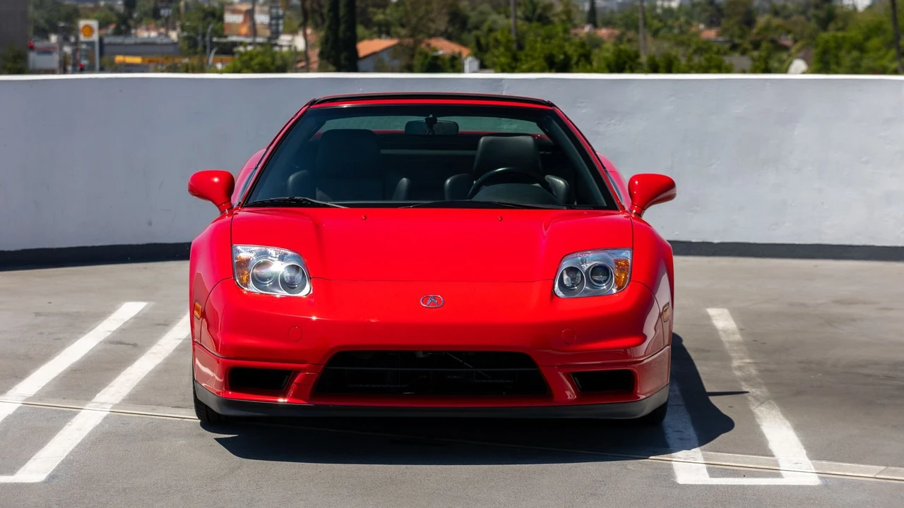 2005 Acura NSX - Image 16 of 31