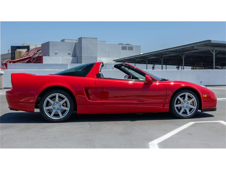 2005 Acura NSX - Image 13 of 31