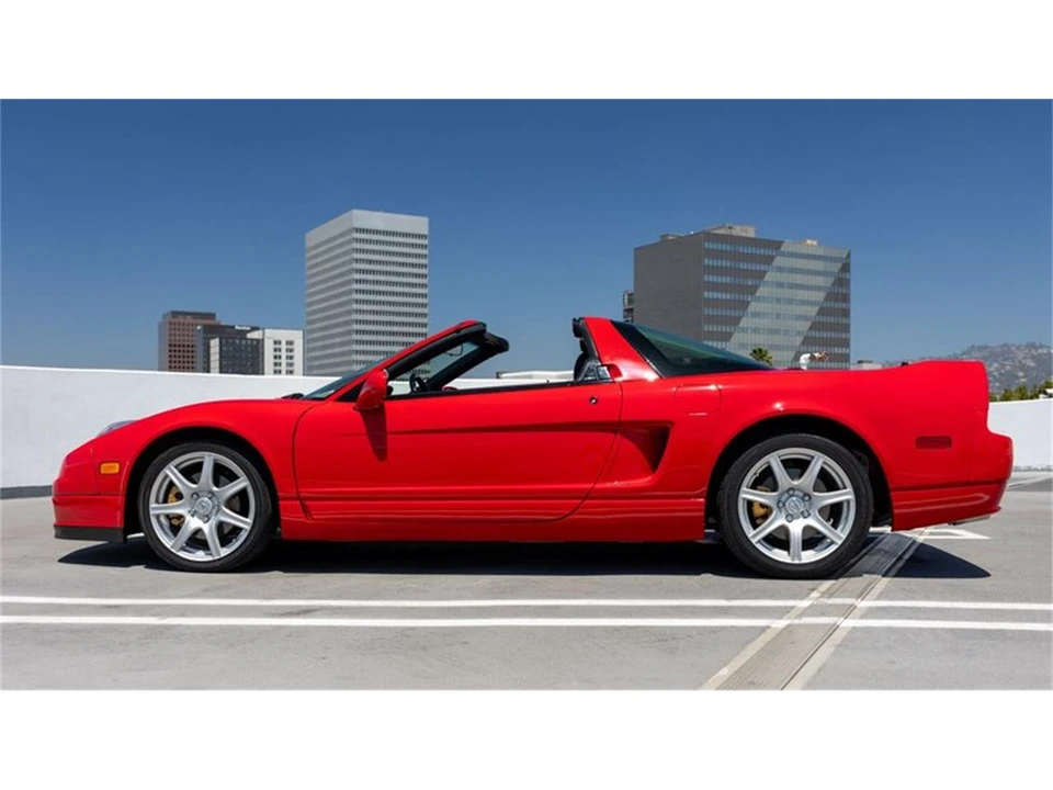 2005 Acura NSX - Image 2 of 31
