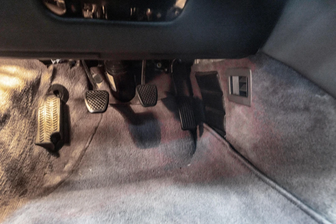 2005 Acura NA2 NSX - Image 23 of 31