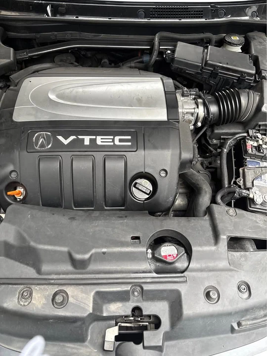 2005 Acura RL 2nd Gen - Image 3 of 3