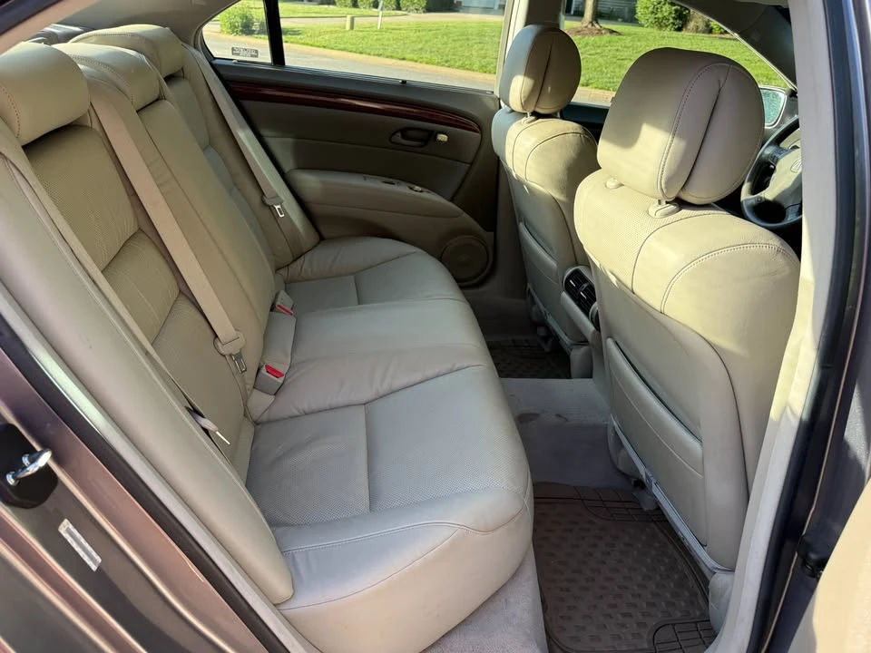 2005 Acura RL 2nd Gen - Image 12 of 18