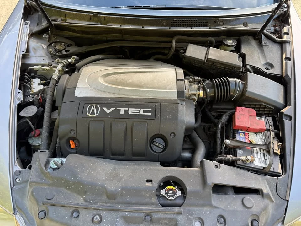 2005 Acura RL 2nd Gen - Image 17 of 18