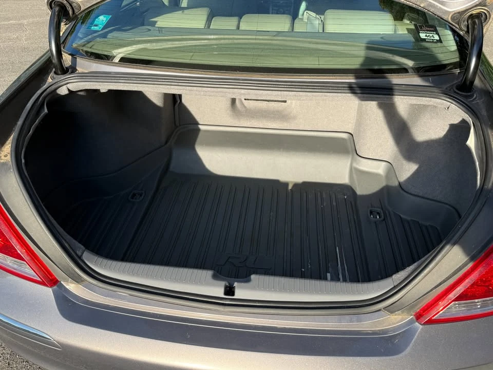 2005 Acura RL 2nd Gen - Image 13 of 18