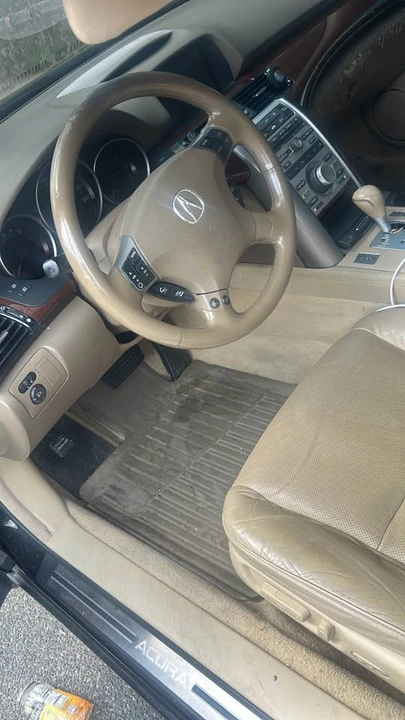 2005 Acura RL 2nd Gen - Image 3 of 7