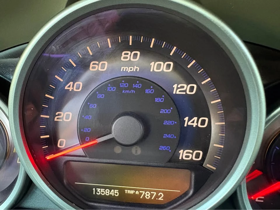 2005 Acura RL 2nd Gen - Image 19 of 21