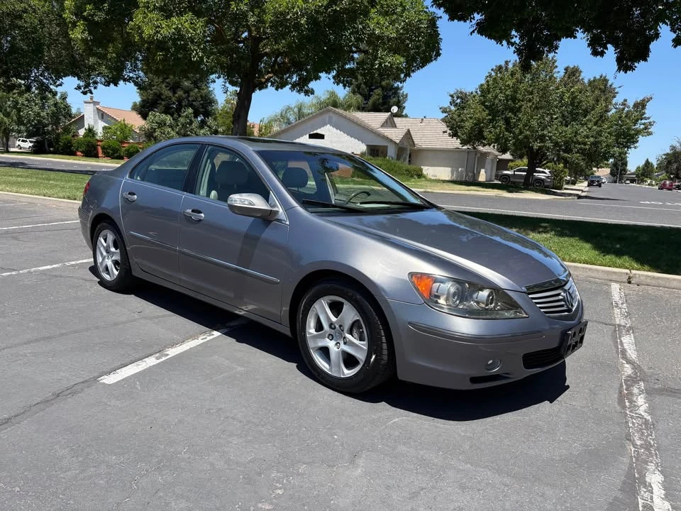 2005 Acura RL 2nd Gen - Image 6 of 21