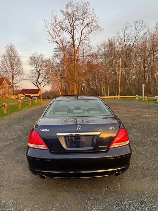 2005 Acura RL 2nd Gen - Image 5 of 13