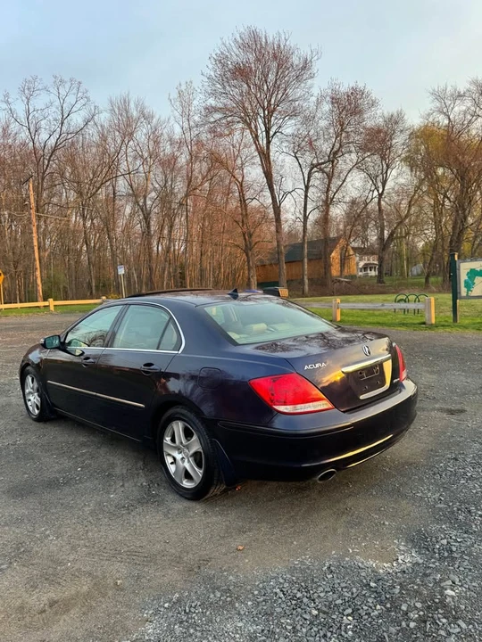 2005 Acura RL 2nd Gen - Image 7 of 13