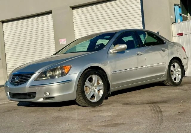 2005 Acura RL 2nd Gen - Image 6 of 9