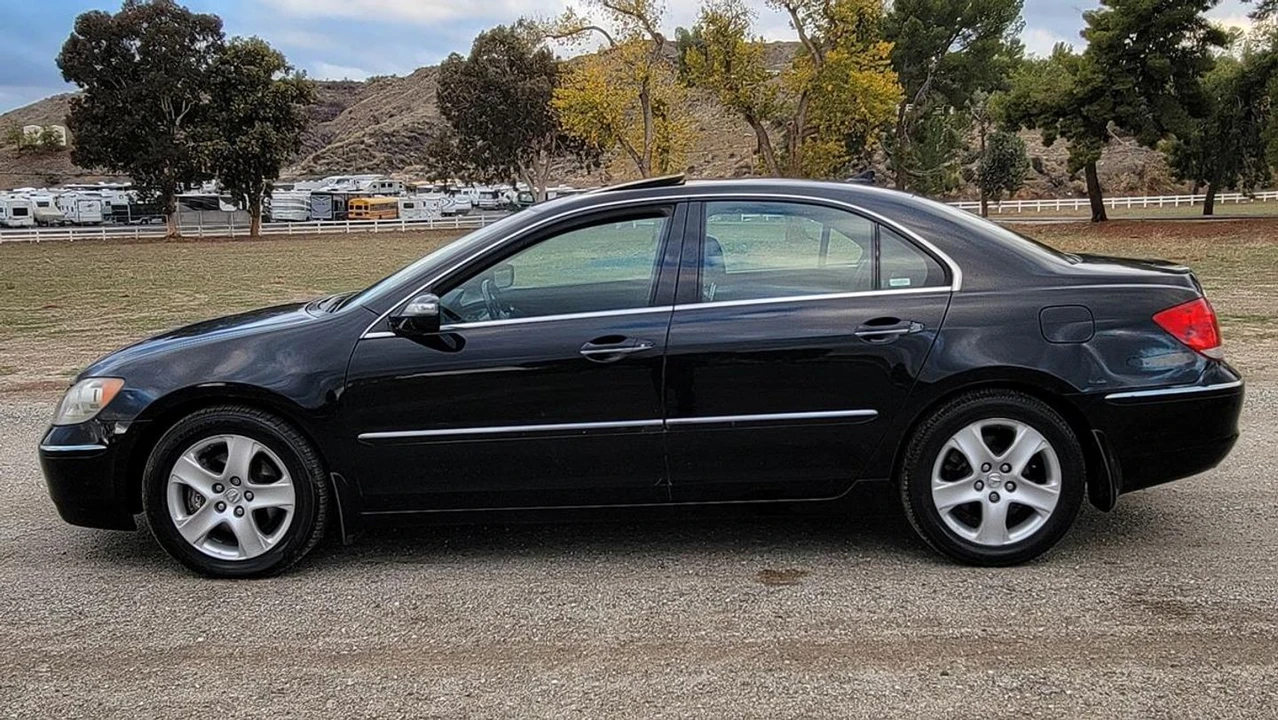 2005 Acura RL 2nd Gen - Image 12 of 12