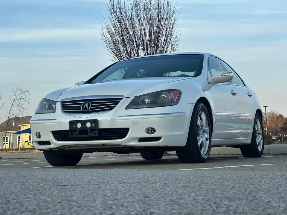 2005 Acura RL 2nd Gen - Image 7 of 31