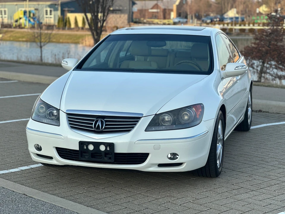 2005 Acura RL 2nd Gen - Image 6 of 31