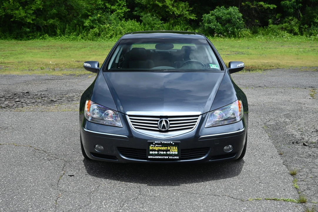 2005 Acura RL 2nd Gen - Image 3 of 31