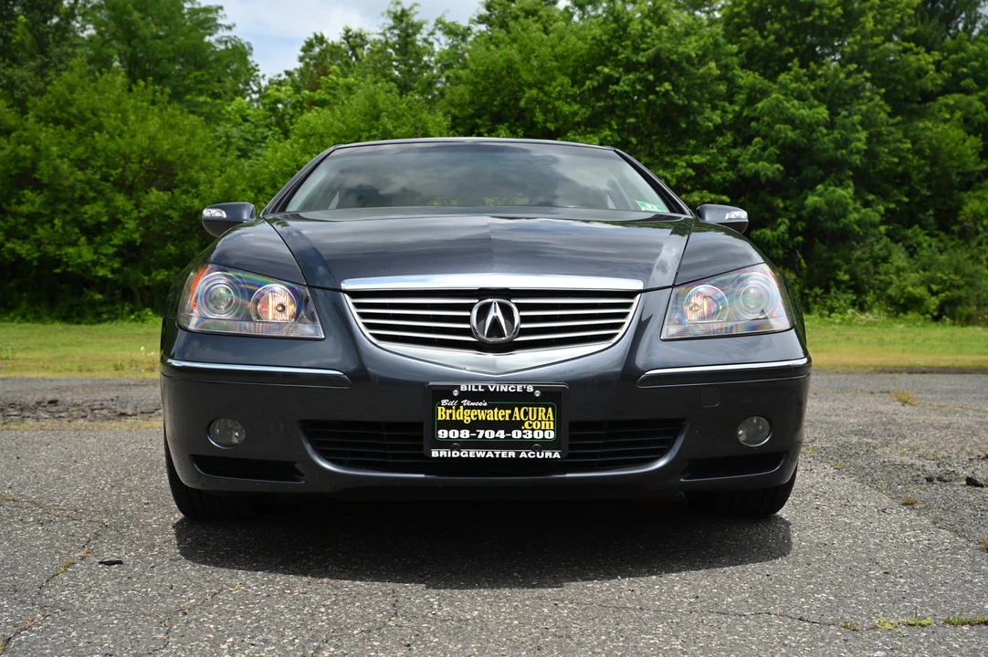 2005 Acura RL 2nd Gen - Image 5 of 31