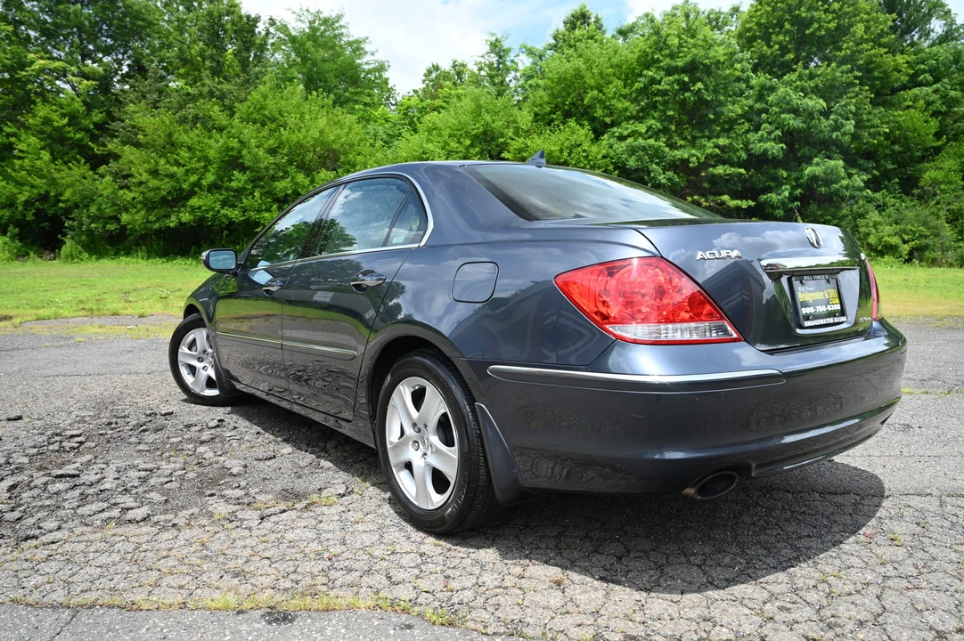2005 Acura RL 2nd Gen - Image 15 of 31