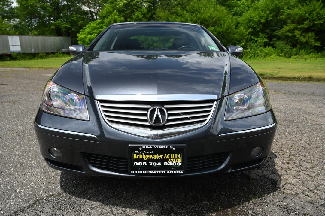 2005 Acura RL 2nd Gen - Image 2 of 31