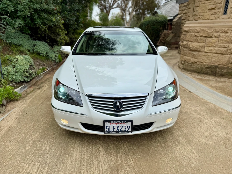 2005 Acura RL 2nd Gen - Image 6 of 31
