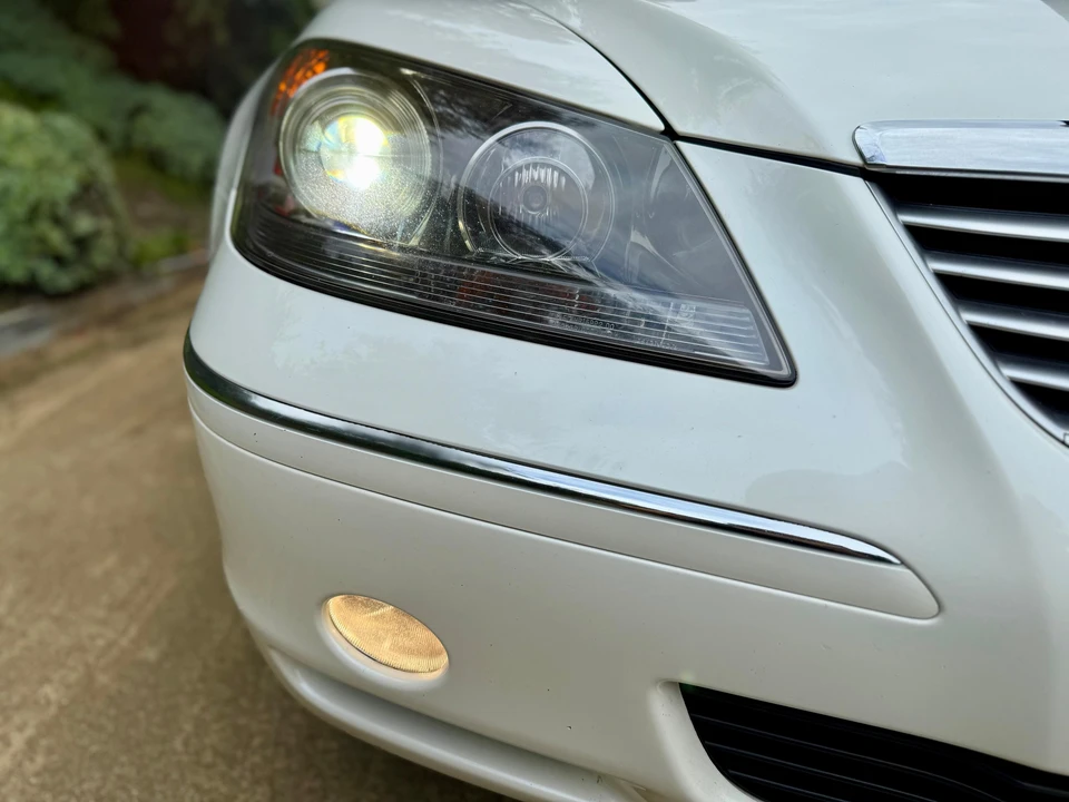 2005 Acura RL 2nd Gen - Image 27 of 31