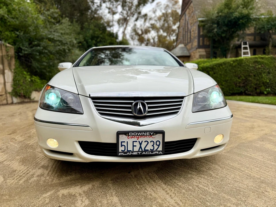 2005 Acura RL 2nd Gen - Image 8 of 31