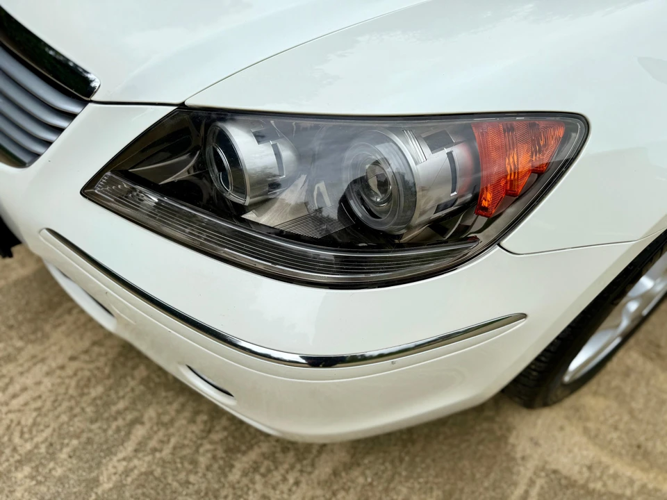2005 Acura RL 2nd Gen - Image 29 of 31