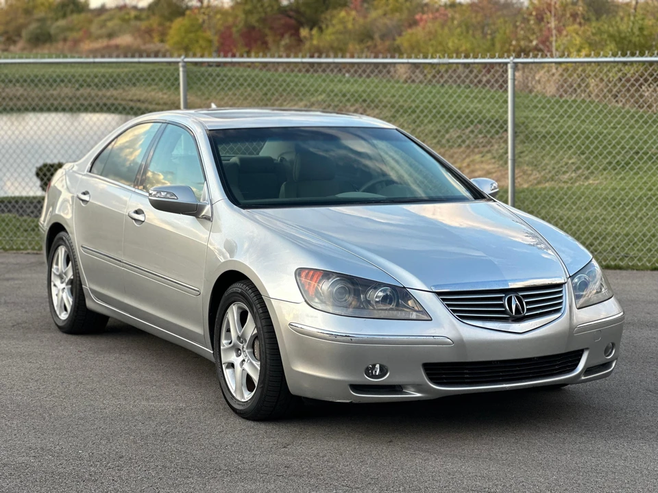 2005 Acura RL 2nd Gen - Image 24 of 31
