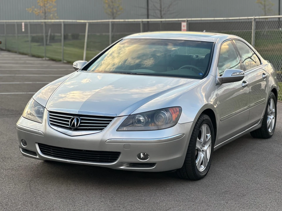 2005 Acura RL 2nd Gen - Image 7 of 31