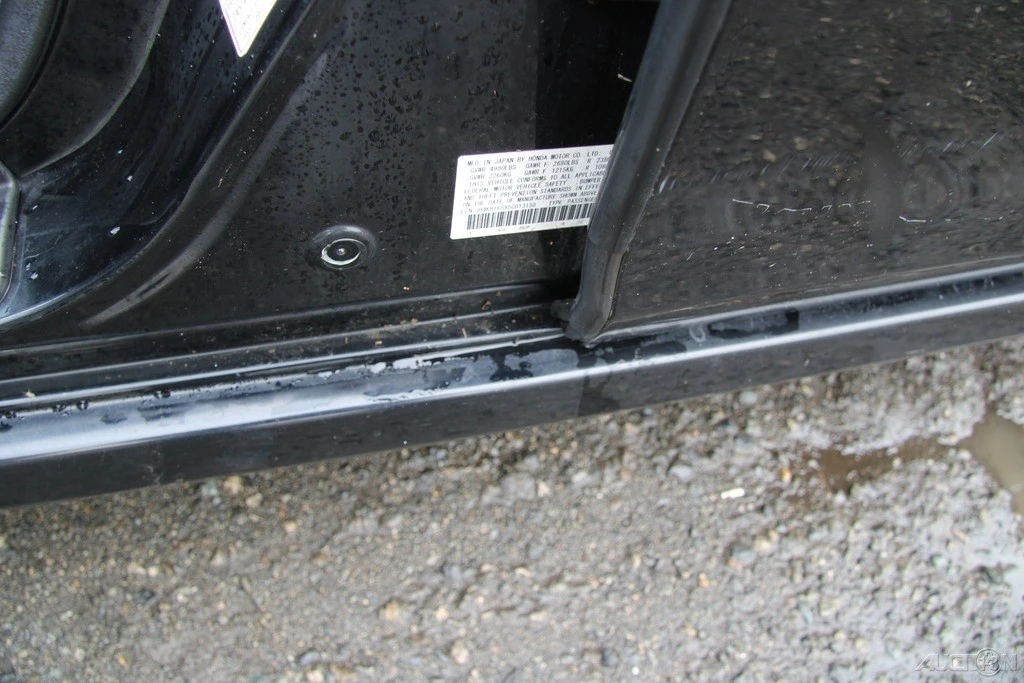 2005 Acura RL 2nd Gen - Image 12 of 21
