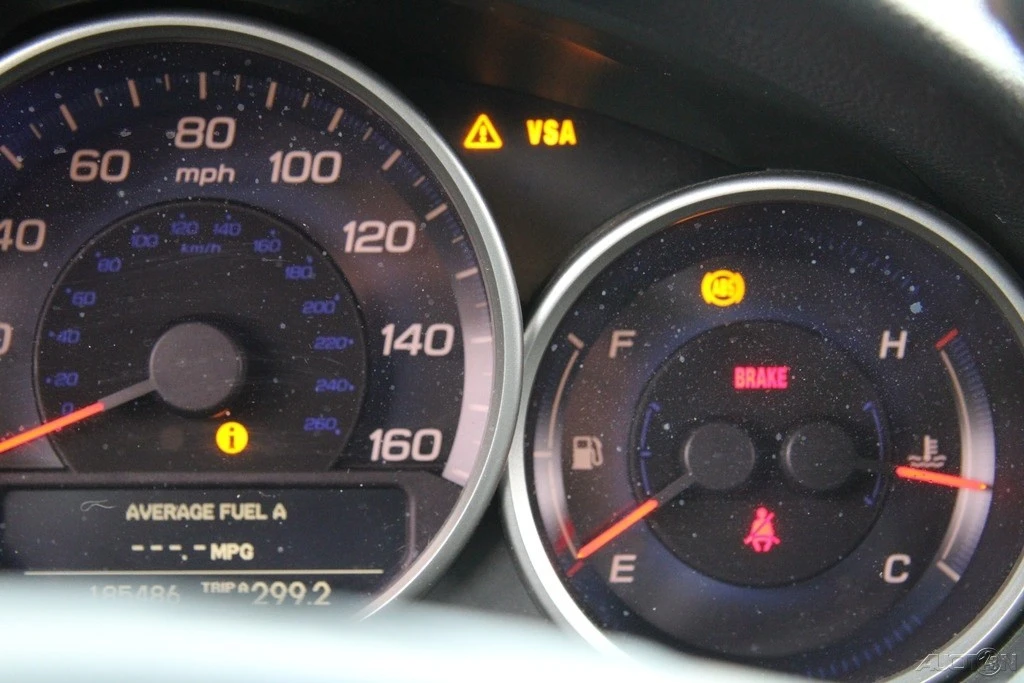 2005 Acura RL 2nd Gen - Image 18 of 21