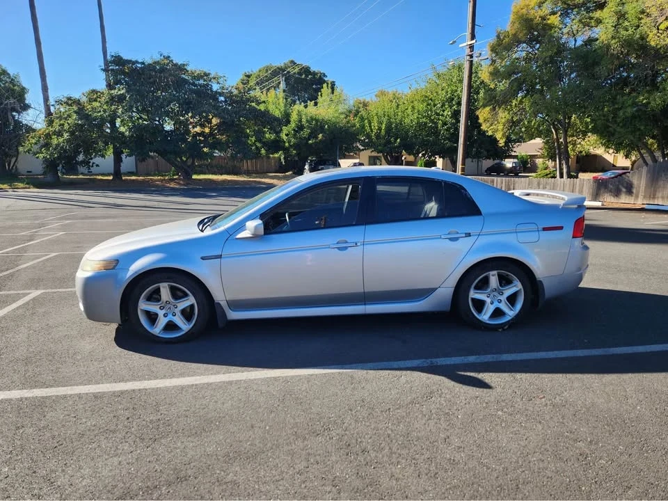 2005 Acura TL 3rd Gen - Image 2 of 10