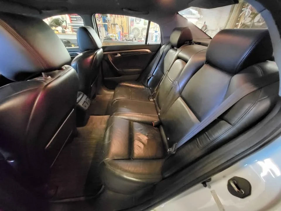 2005 Acura TL 3rd Gen - Image 10 of 10