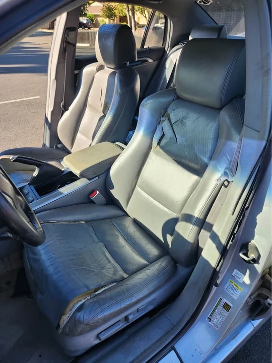 2005 Acura TL 3rd Gen - Image 6 of 10