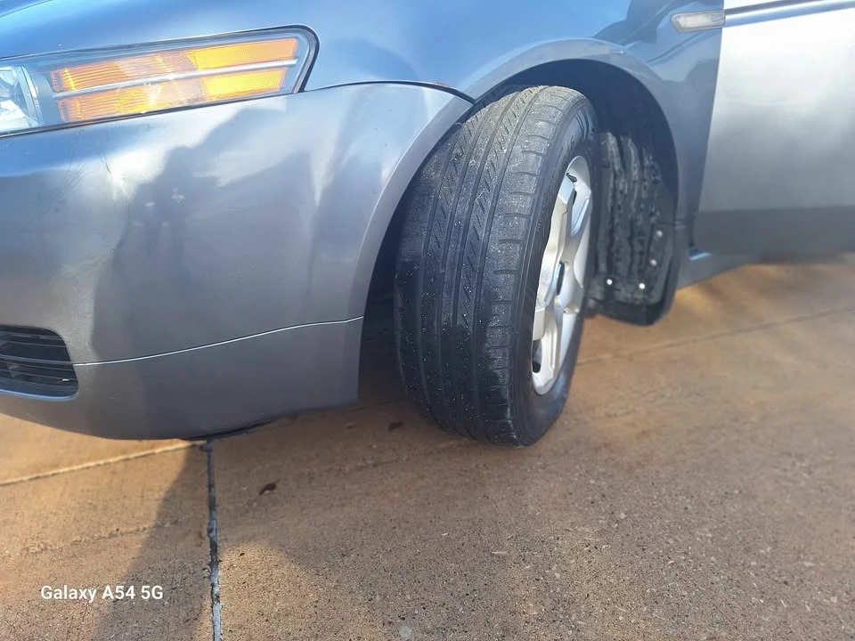 2005 Acura TL 3rd Gen - Image 2 of 18