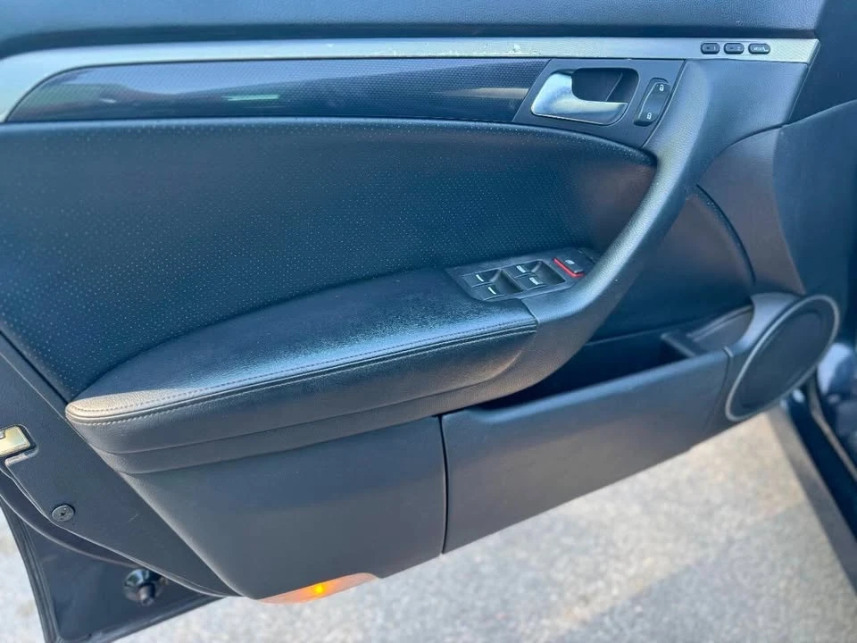 2005 Acura TL - Image 11 of 20